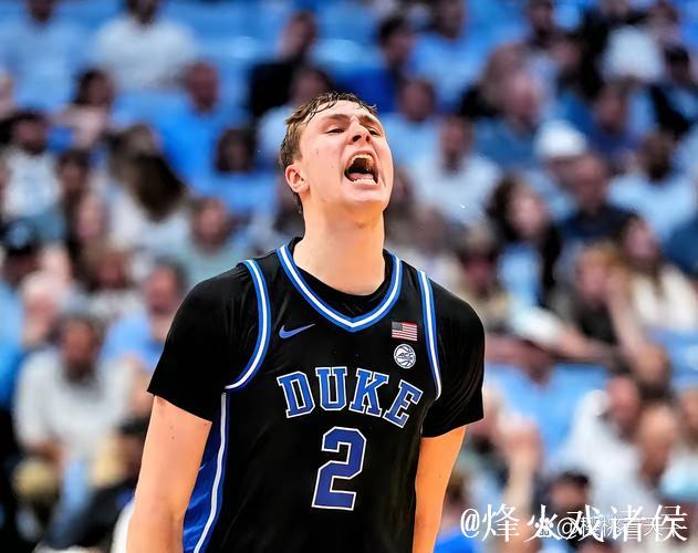 StatMuse：仅詹姆斯在18岁时比弗拉格首发出战更多比赛